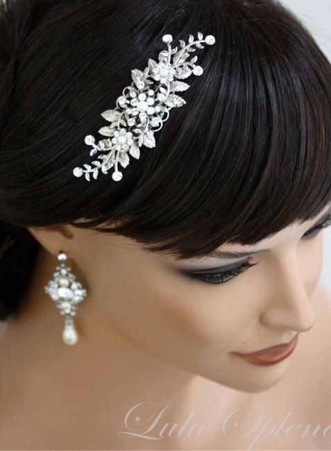 Which hair comb matches my earrings?