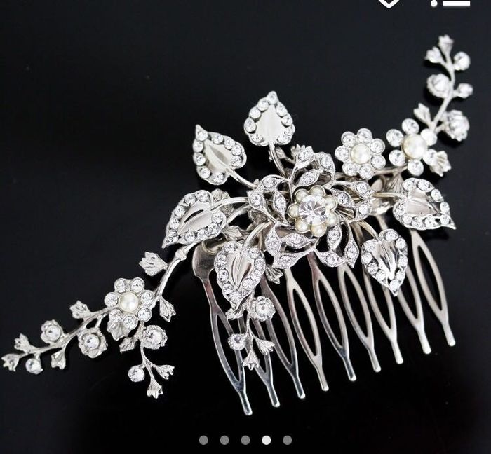 Which hair comb matches my earrings?