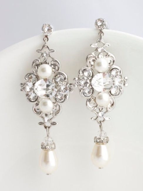 Earrings: help me choose!