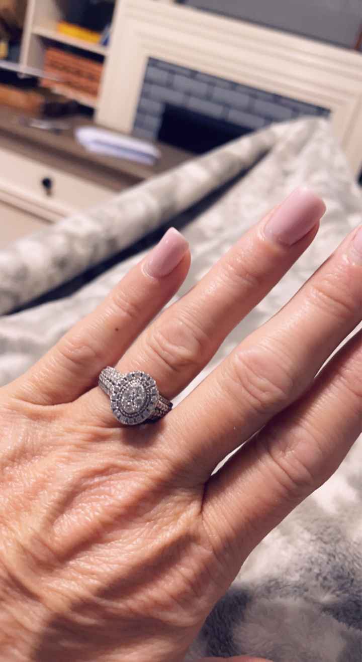 Brides of 2022! Show us your ring! - 1