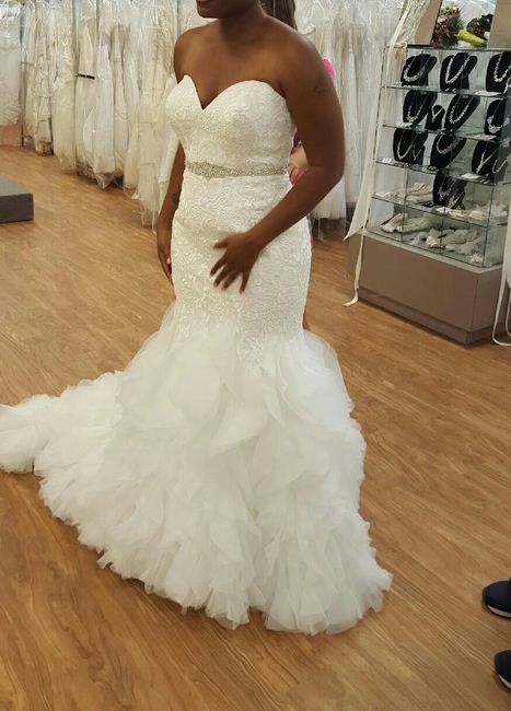 Cannot find this dress ANYWHERE