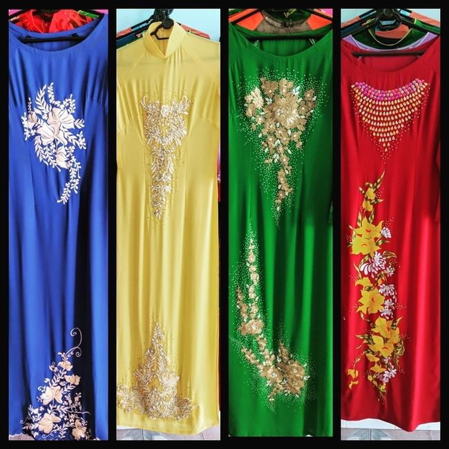 Show off your bridesmaids dresses!!! - 1