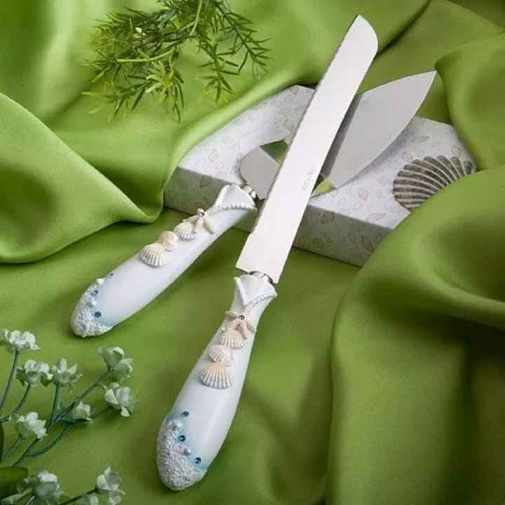 Show me your cake cutting set!