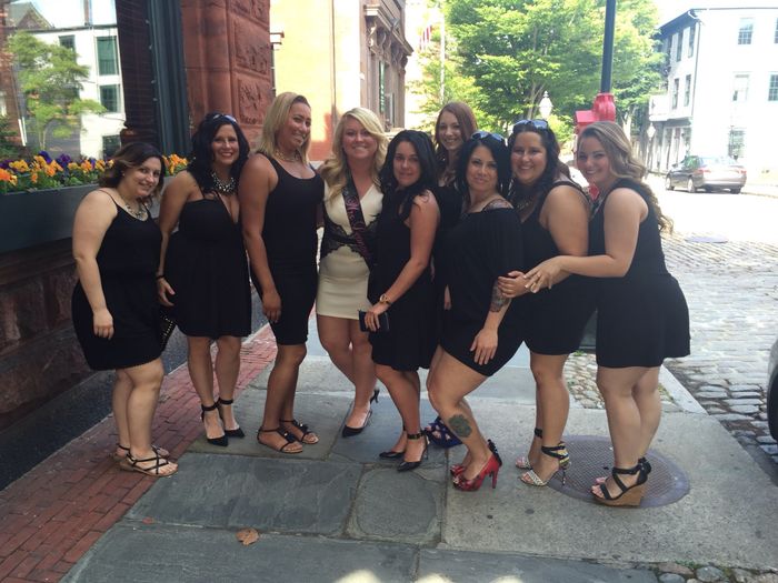 back & bacheloretted! with pics!