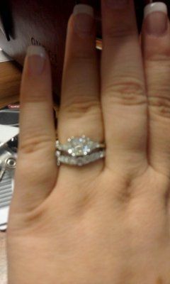 ok so I know a post like this was done not to long ago...but since we have some newbies..E-RINGS! lo