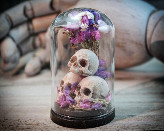 Fake flowers or bouquet alternatives. - 4