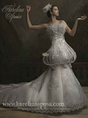 I came across this gem of a wedding dress today....