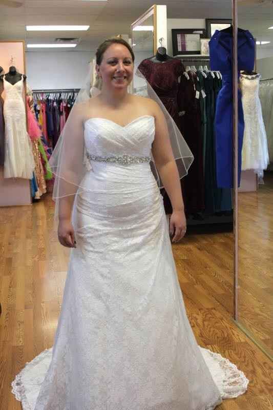 Calling plus size brides, show me your Dress