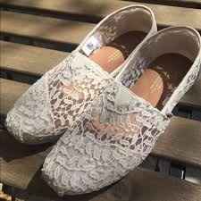 White Lace Leaves TOMS