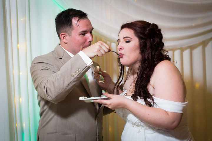 Seriously, this is the best cake ever from Tasteful Cakes in Corona, CA! (David Tutera used them alo