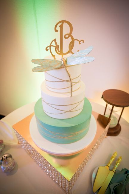OMG I freaking Loooove our cake!!