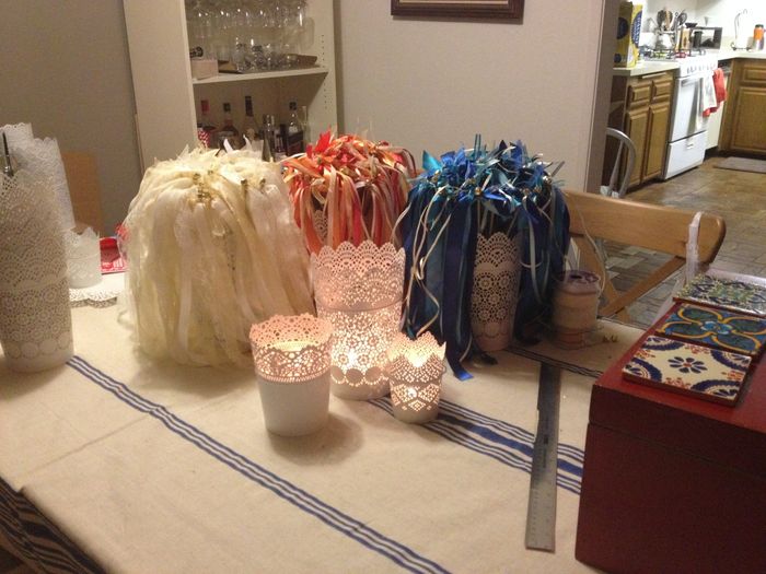 What are your guests tossing after the ceremony?