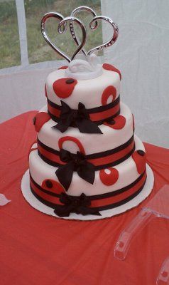 Home made wedding cake I made for a friend's wedding today! *pics* Watcha think?!