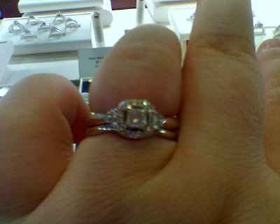 We shopped for rings a little more today and I found the PERFECT ONE! *PICS*