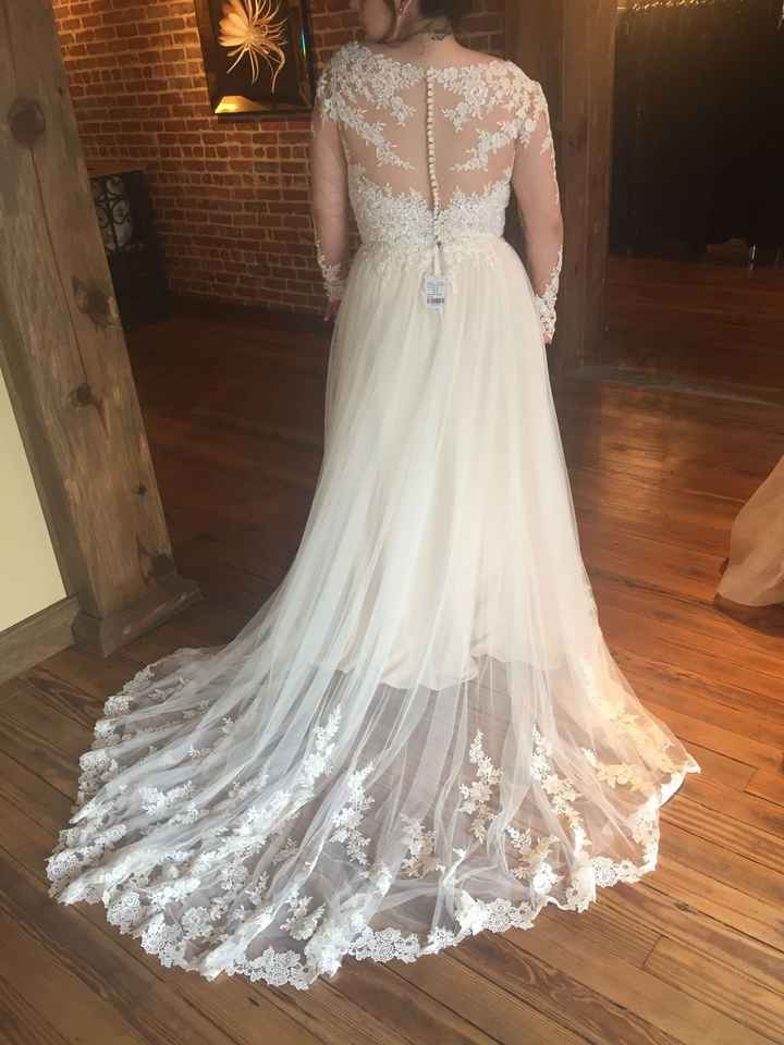 My dress came in today!!