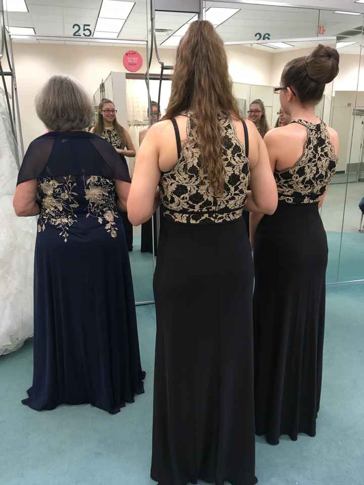 What does your bridesmaids dresses look like? - 3