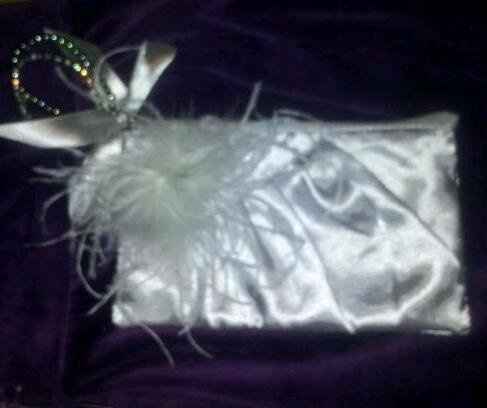 My DIY projects of the night... ring box and purse