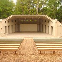 Amphitheatre Ceremony Decoration Idea