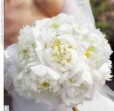 Non-matching Bride's Bouquet?