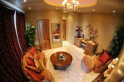 Whose getting dressed at a Hotel or Where are you getting dressed for Ceremony?