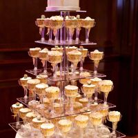 Wedding cupcake display