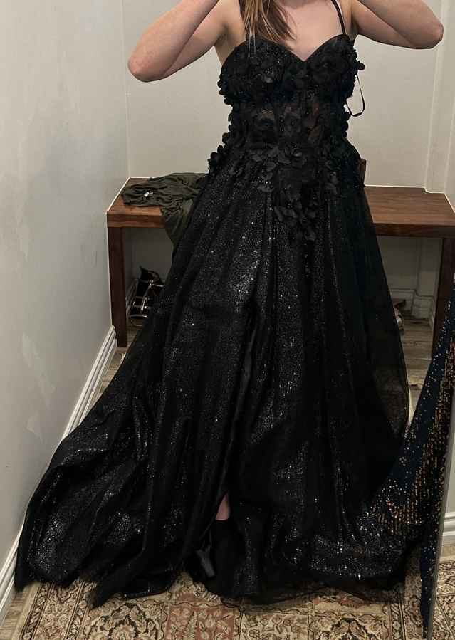 Petticoat with slit? - 1