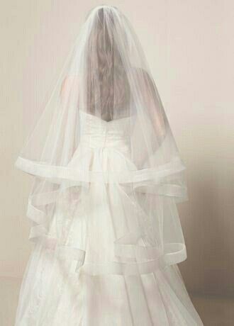 What type of veil