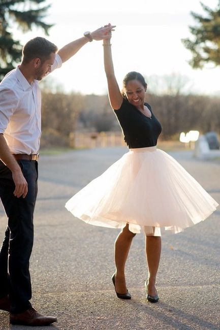 Engagement photo shoot outfit opinons