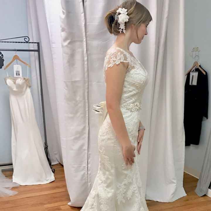 My wedding dress is weird? - 1