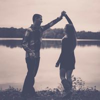 Intro & Engagement Pictures!