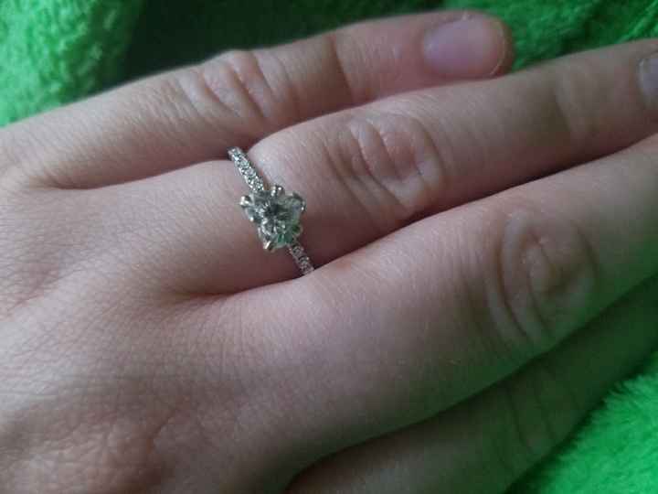 Heart shape engagement ring