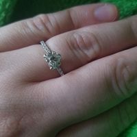 Heart shape engagement ring