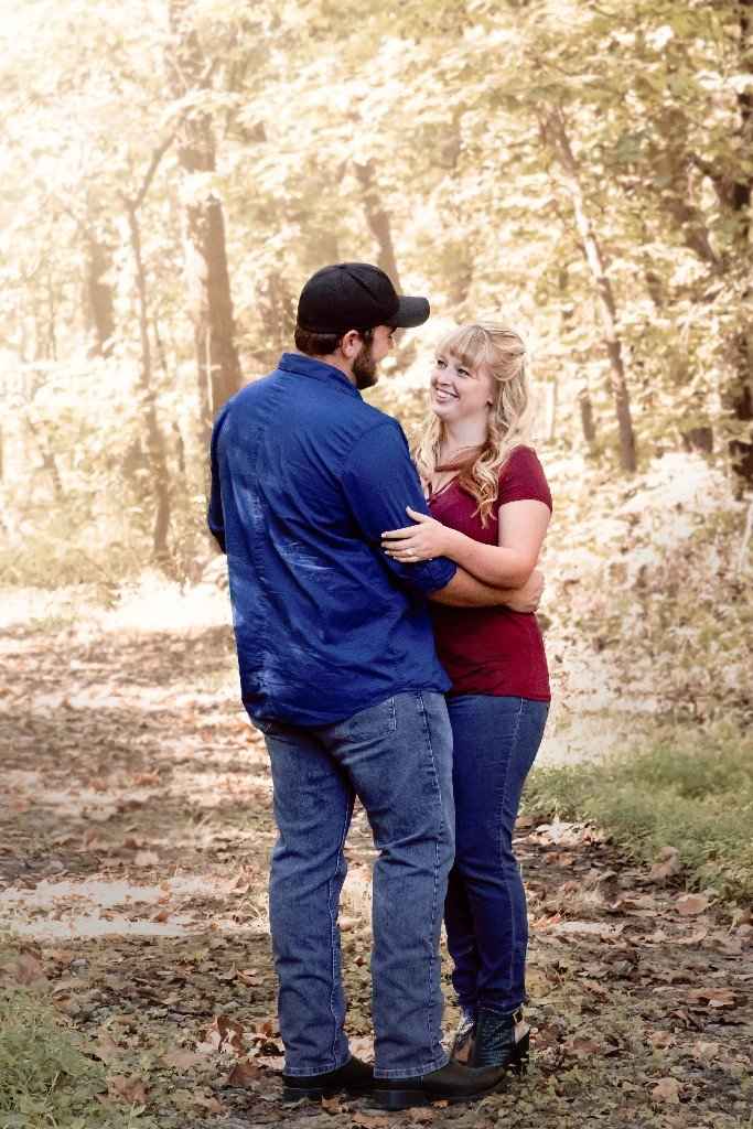 Help !!! Engagement photos - 2