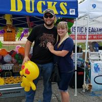 Post a photo of your fiance proposing!