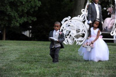 I'm married and here are the pics to prove it!!
