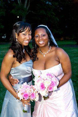 I'm married and here are the pics to prove it!!