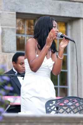 I'm married and here are the pics to prove it!!