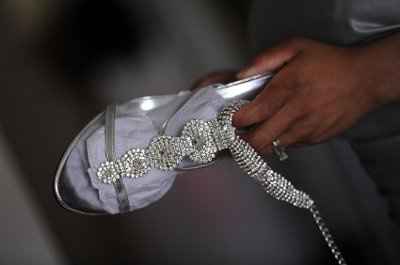 I'm married and here are the pics to prove it!!