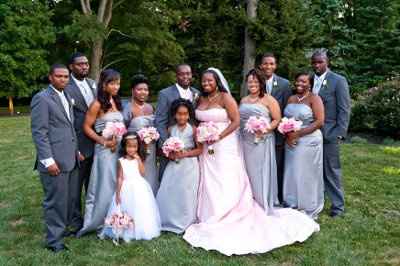 I'm married and here are the pics to prove it!!