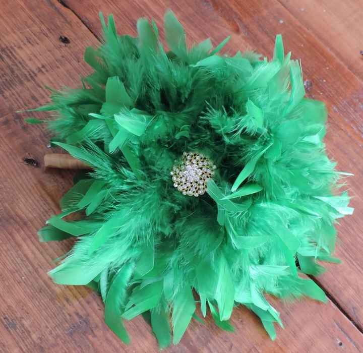 Brooch Bouquet Brides... What are you throwing?