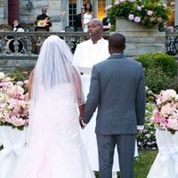 I'm married and here are the pics to prove it!!