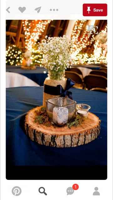 Rustic theme and wedding color help