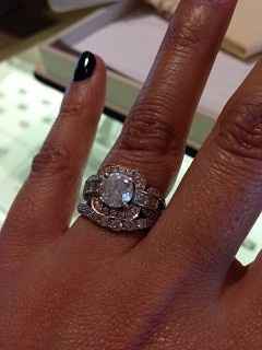 For ladies with a wedding band/e-ring that's 'swirly'...