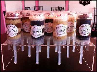 OMG! :) Cupcake Pushpops!!