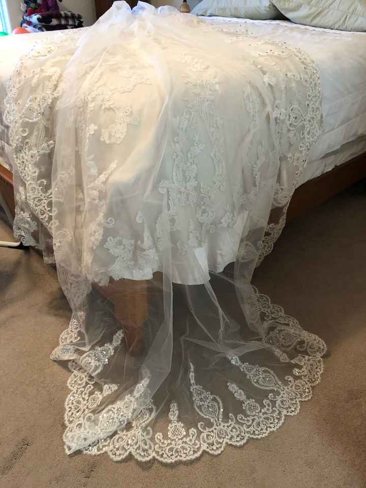 Jj’s House Veils - 1