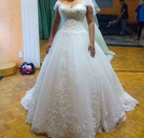 Let me see your DRESS!