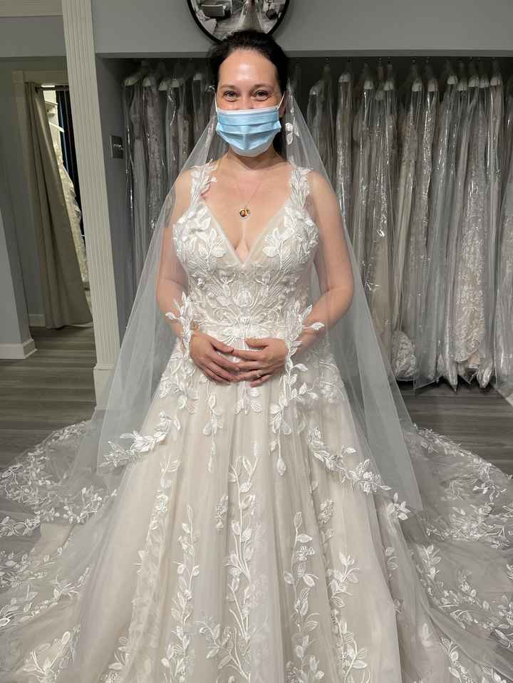 Brides of 2022 - Dress Pics! 1