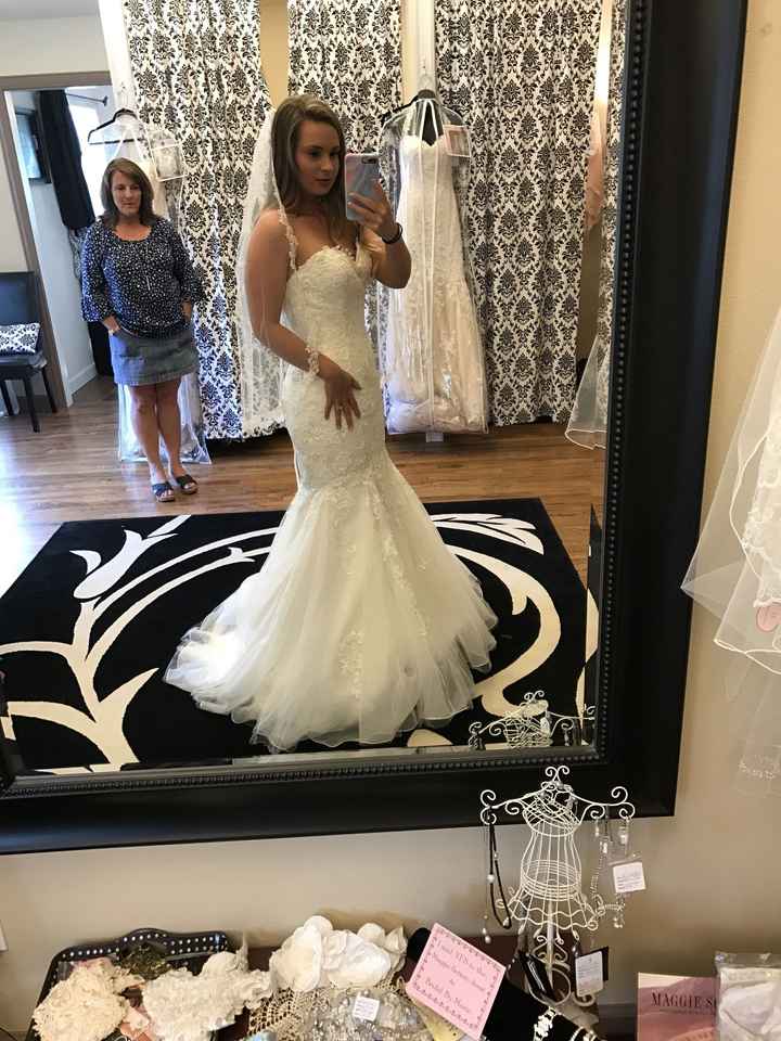 I found my dress today!!