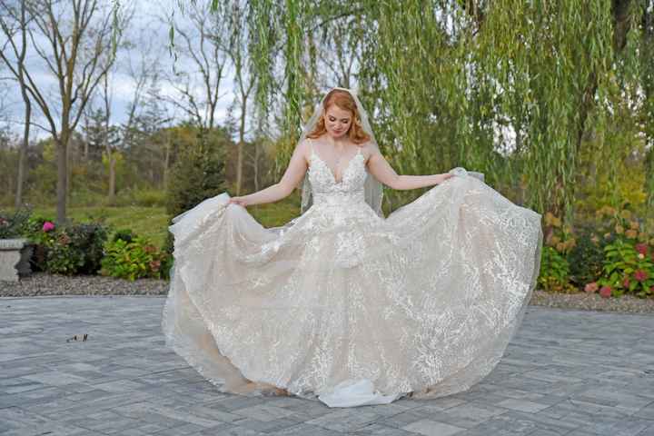 Wedding dress deals straps rubbing