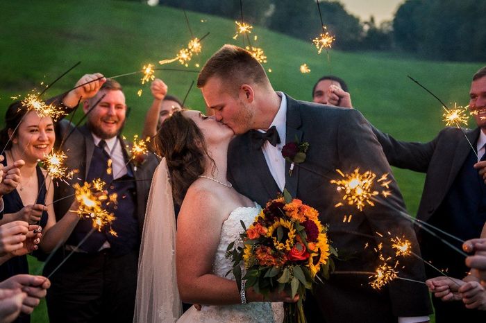 Sparklers with the bridal party!
